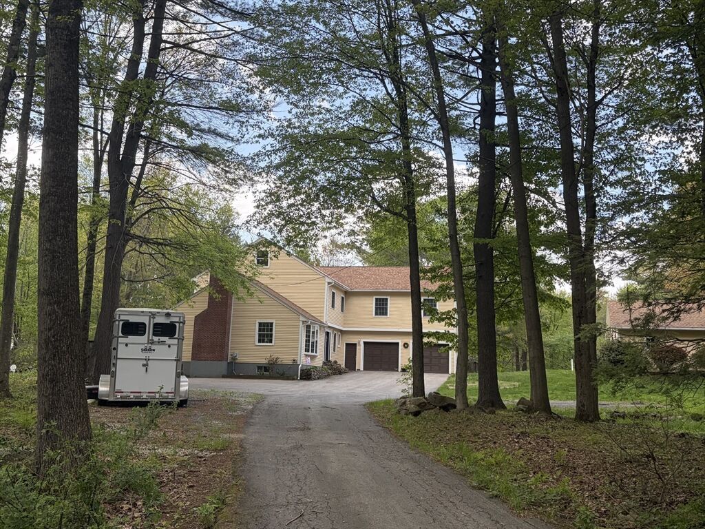 Property Photo: 522 Greenville Rd MA 01431
