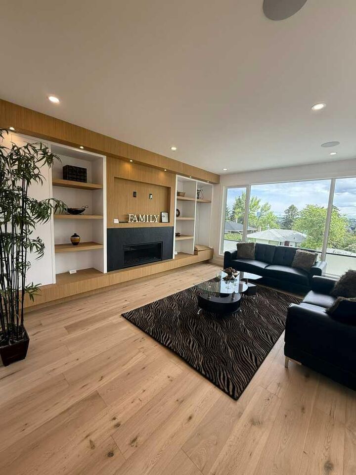 Property Photo: 1924 10 Avenue NW AB T2N 1G3