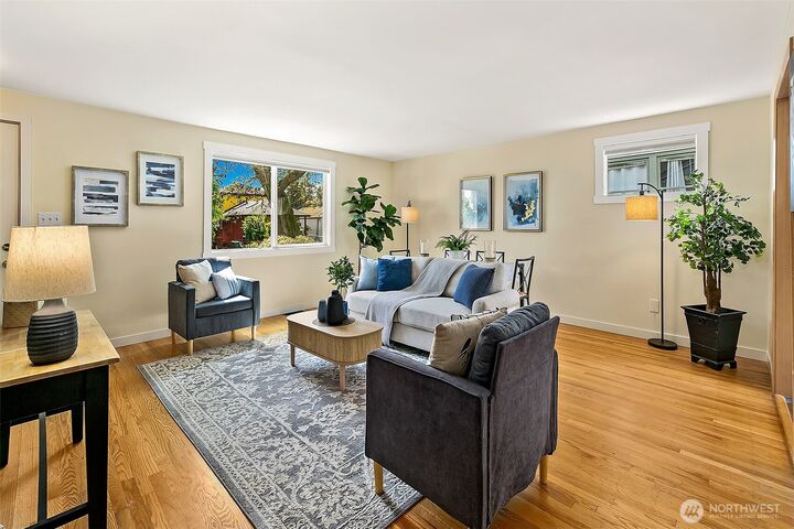 Property Photo:  630 NW 76th Street  WA 98117 