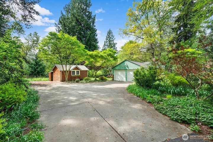 Property Photo:  4423 NE 178th Street  WA 98155 