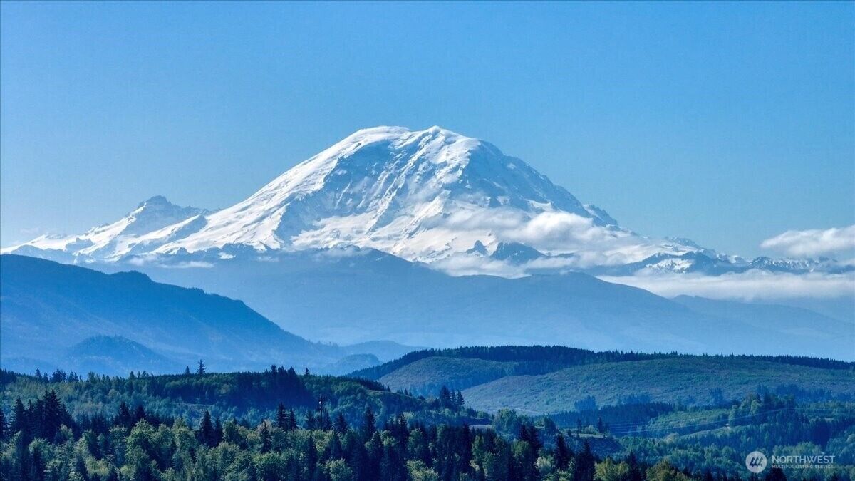 Property Photo:  23747  262nd Place SE  WA 98038 