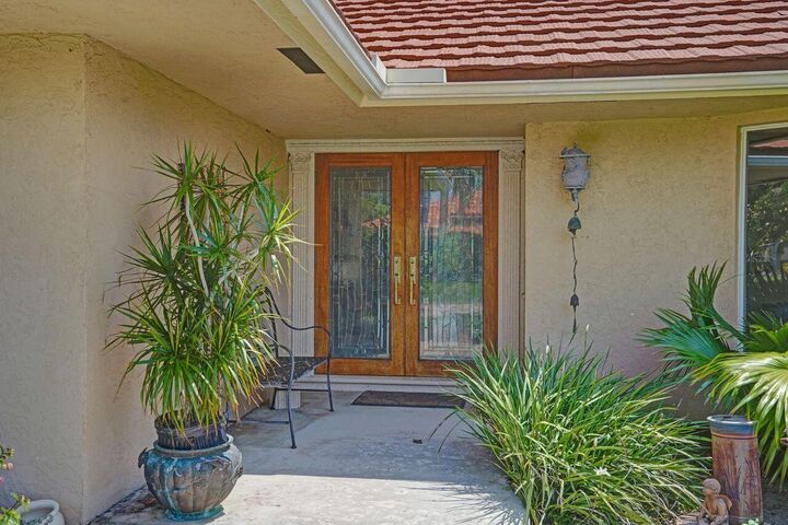Property Photo:  7 Marlwood Lane  FL 33418 
