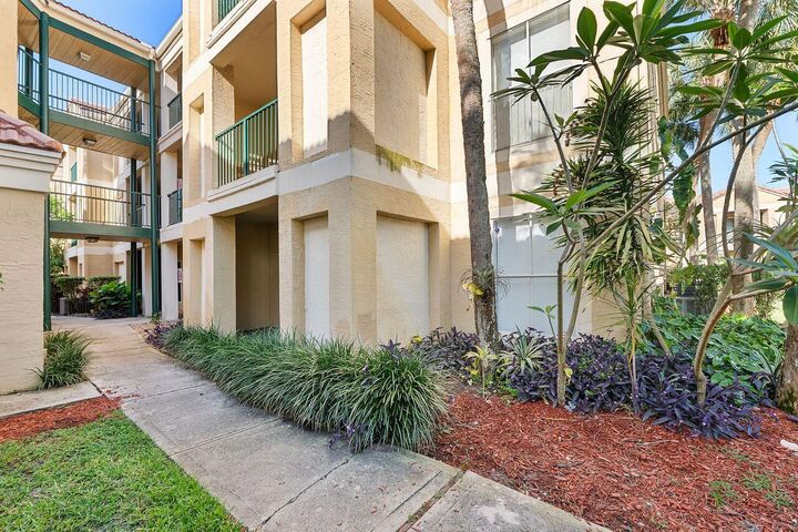 Property Photo:  875 Riverside Drive 710  FL 33071 