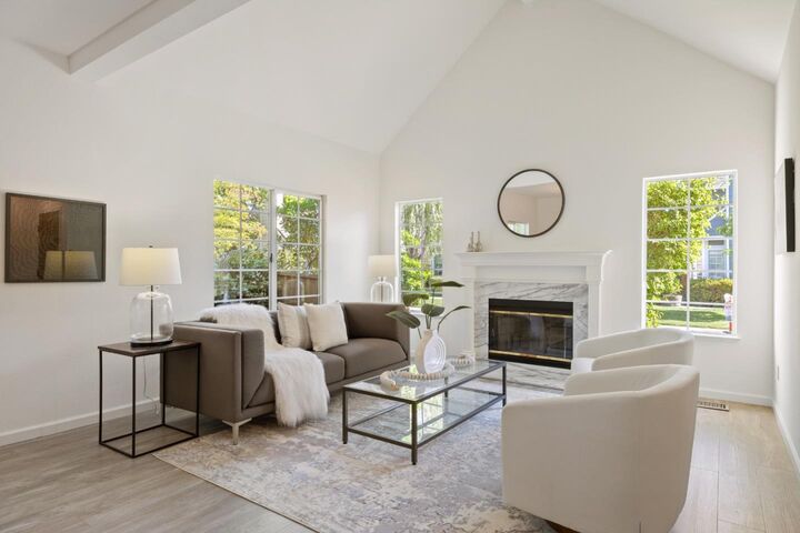 Property Photo:  210 Bradbury Lane  CA 94061 
