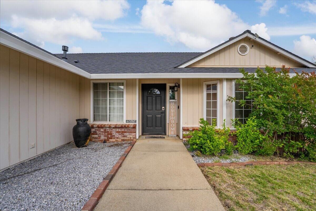 Property Photo:  1675 Hominy Way  CA 96003 