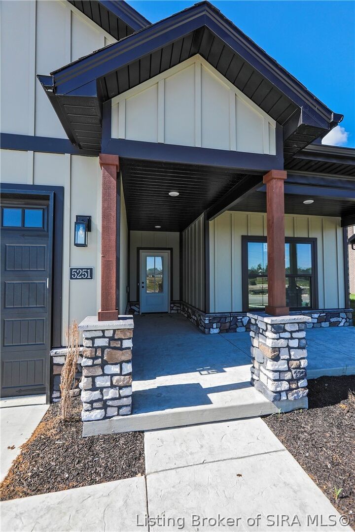Property Photo: 5251 Woodstone Circle 108 IN 47130