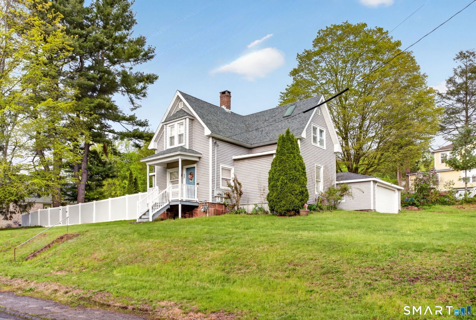 Property Photo:  670 Hanover Road  CT 06451 