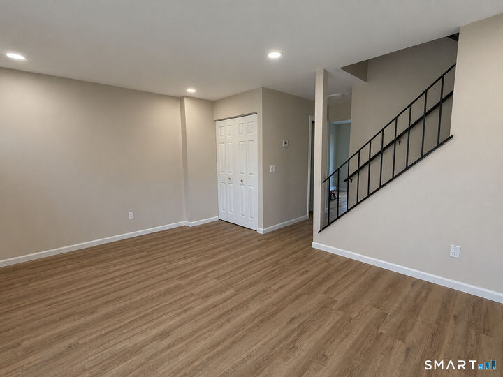 Property Photo:  101 Ridge Road 5  CT 06770 