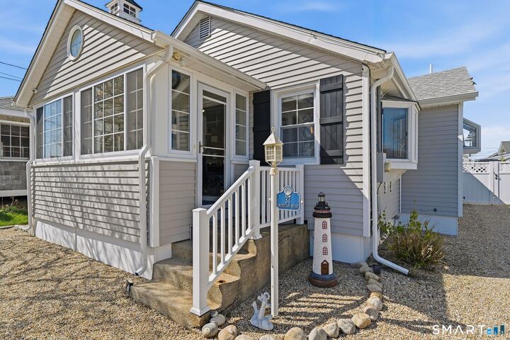 Property Photo:  37 Mohican Road  CT 06475 