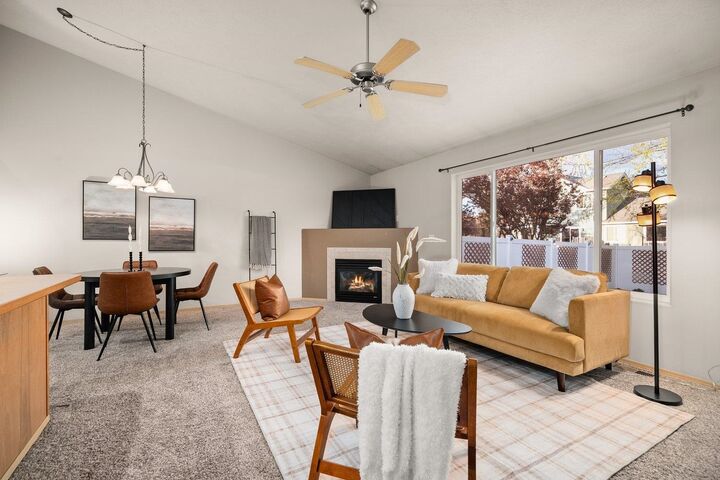 Property Photo:  1712 N Drummond St  WA 99016 
