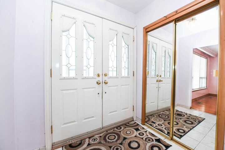 Property Photo:  3717 Morning Star Drive  ON L4T 1Y6 