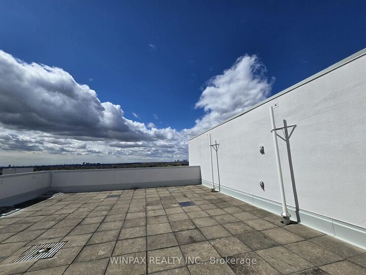 Property Photo: 20 Harding Boulevard 1202 ON L4C 9S4
