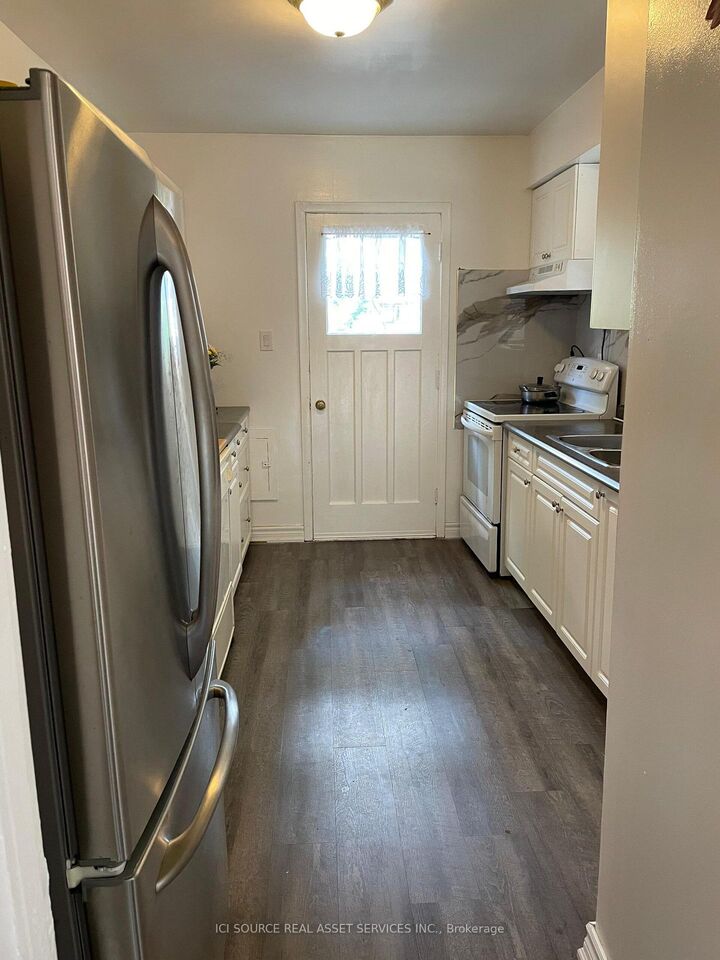 Property Photo: 532 Appleby Line ON L7L 2Y3