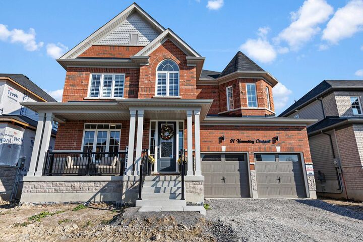 91 Hennessey Crescent — photo 1
