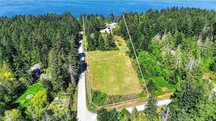 Property Photo: 1160 Cappon Lane BC V0R 1X7