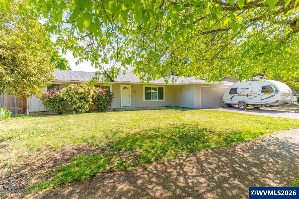 Property Photo:  4842 Lone Oak Rd SE  OR 97302 