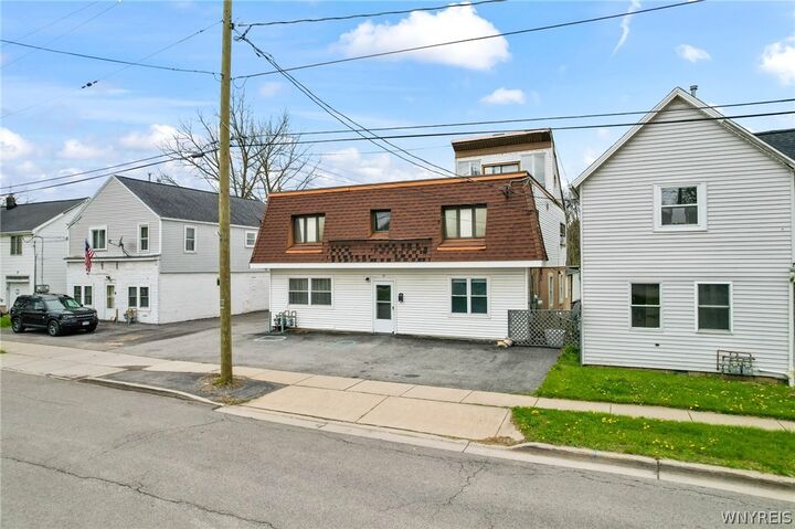 Property Photo:  71 Saint John Street  NY 14086 