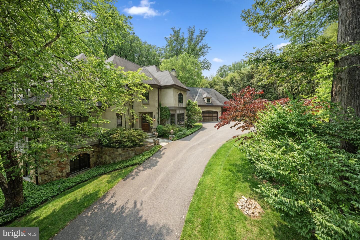 Property Photo:  10 Burning Tree Court  MD 20817 