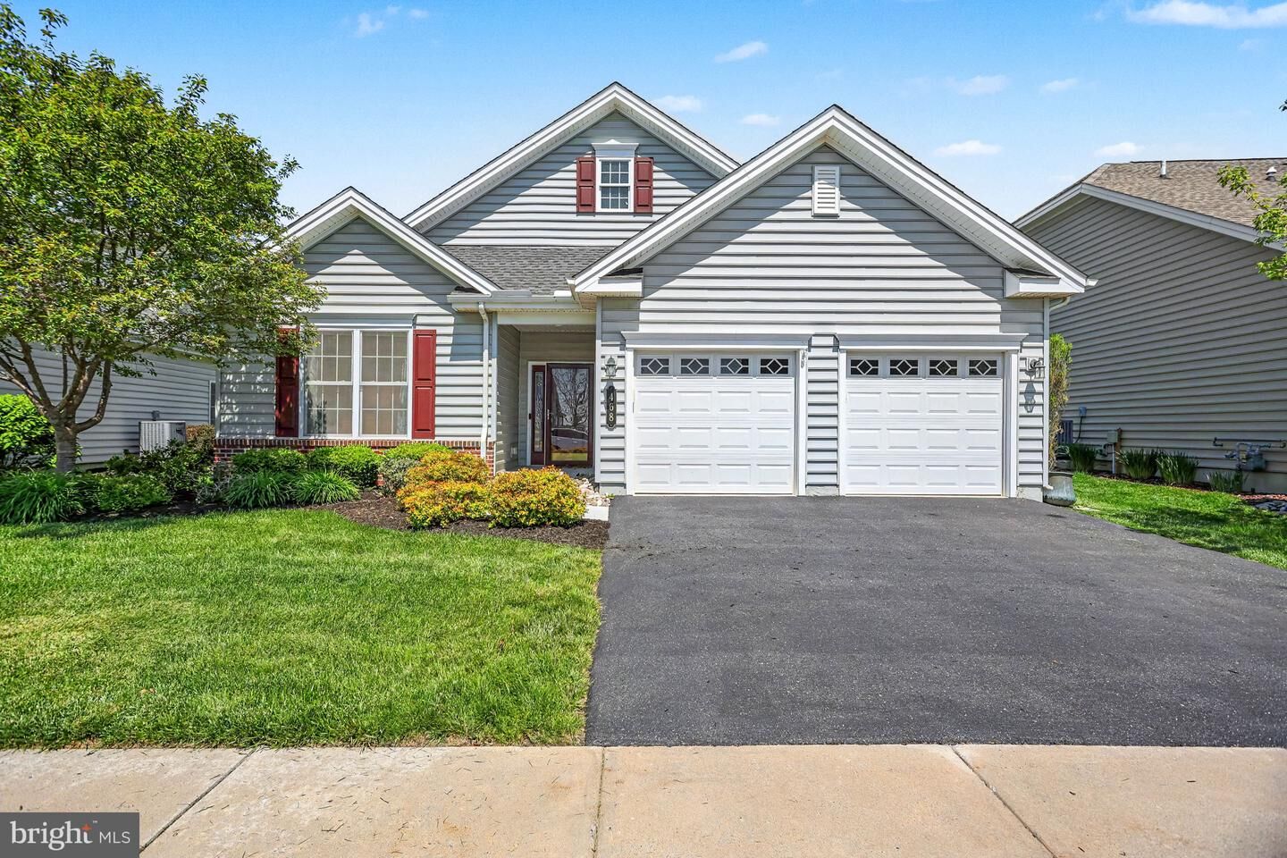 Property Photo:  468 Resolution Drive  PA 17543 
