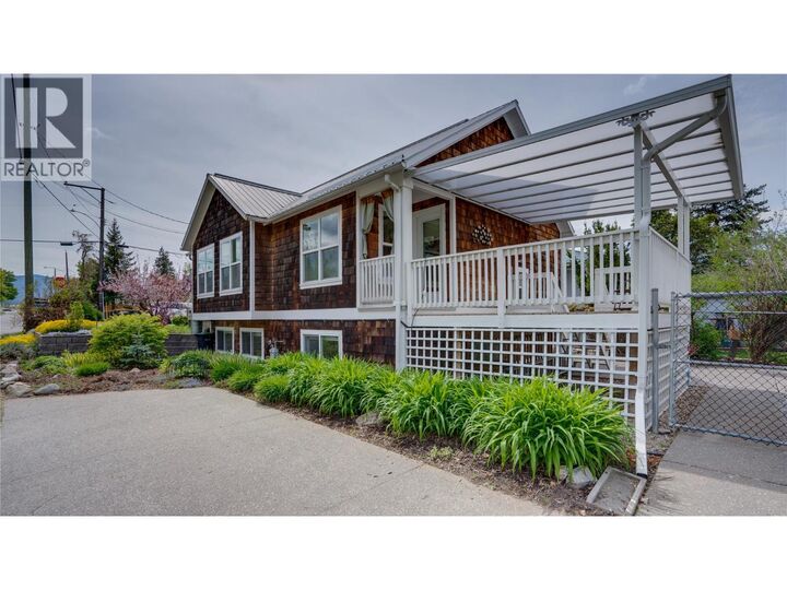 Property Photo:  3001 18 Avenue  BC V1T 1C4 