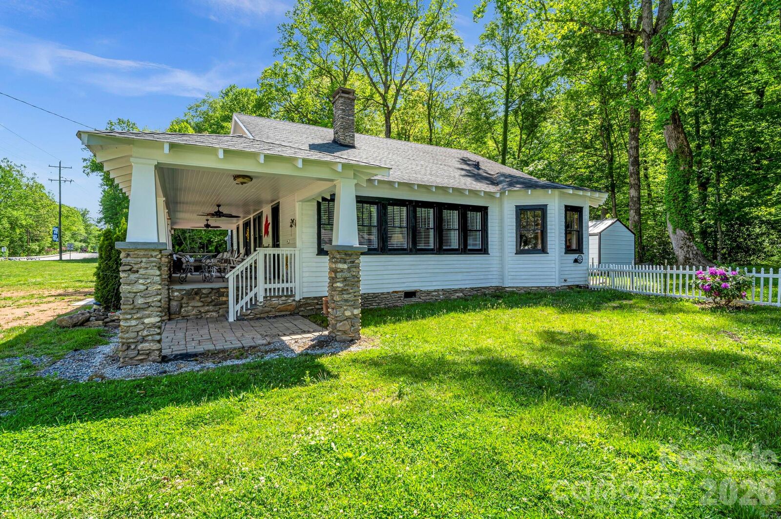 Property Photo:  2355 Soco Road  NC 28751 