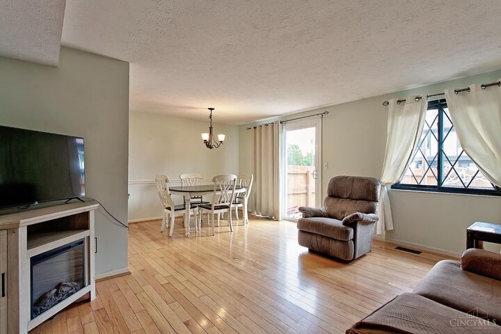 Property Photo:  464 Vancover Court  OH 45244 