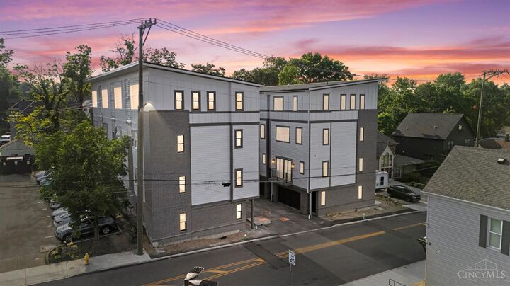 Property Photo: 3725 Isabella Avenue OH 45209