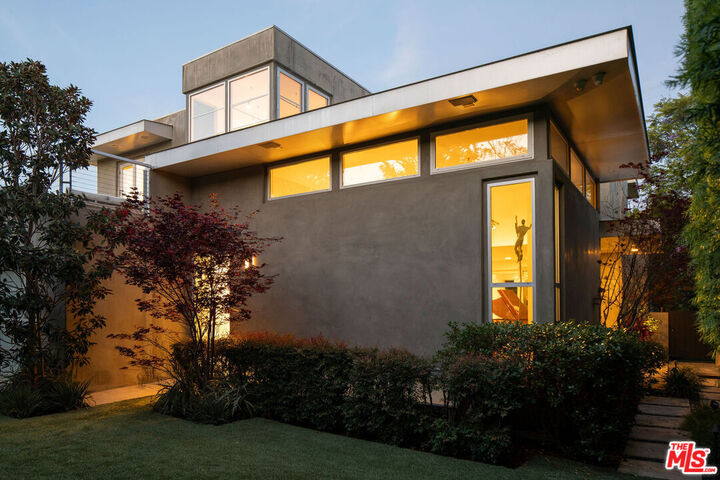 Property Photo:  700 El Medio Ave  CA 90272 