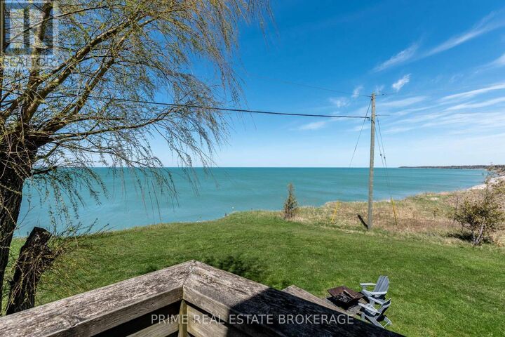 Property Photo: 71899 Sunridge Crescent ON N0M 1N0