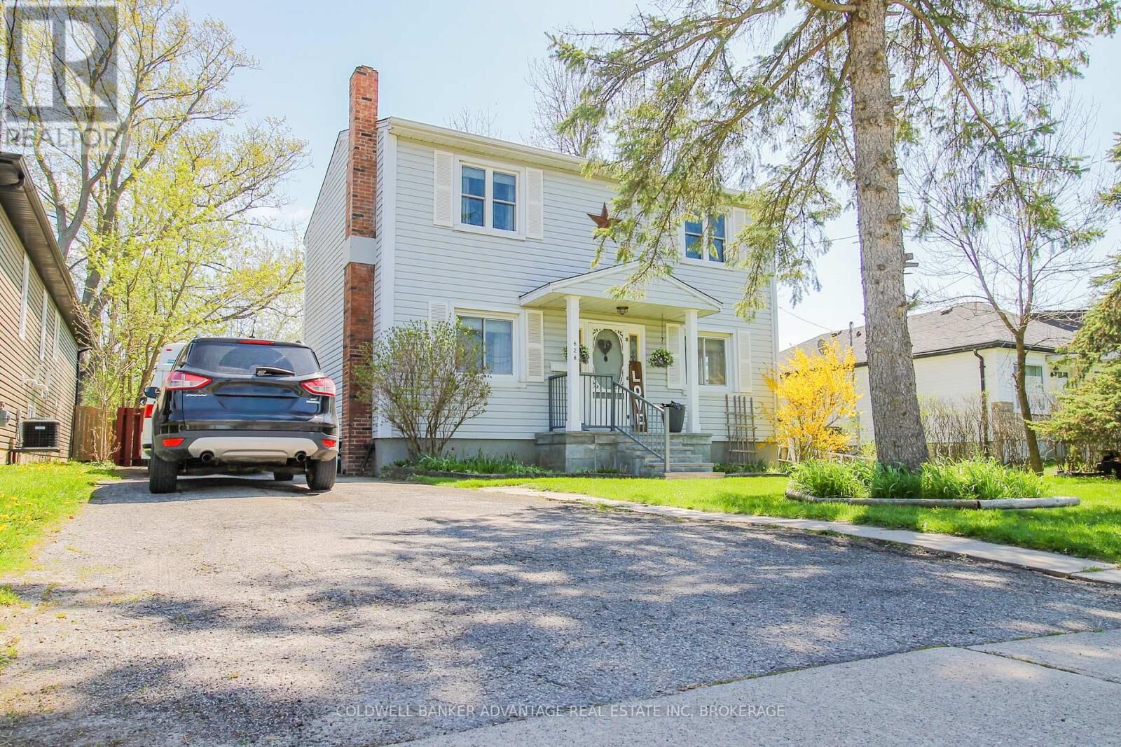 Property Photo:  628 Clare Avenue  ON L3C 3C1 
