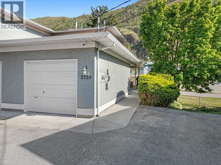Property Photo:  2739 Riffington Place  BC V1Z 3L1 