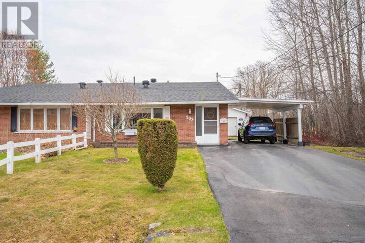Property Photo: 233 Sydenham Rd ON P6C 2X5