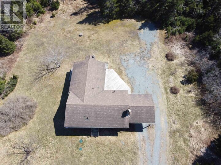 Property Photo: 23596 Highway 7 NS B0J 3B0