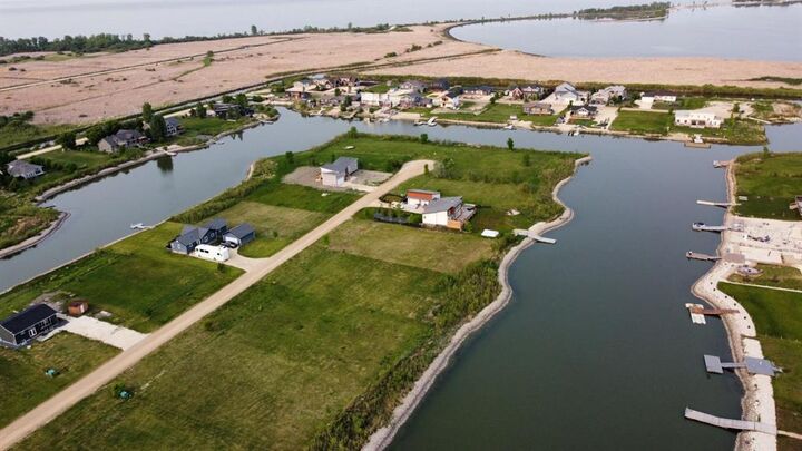 61 Lake Estate Drive — photo 1