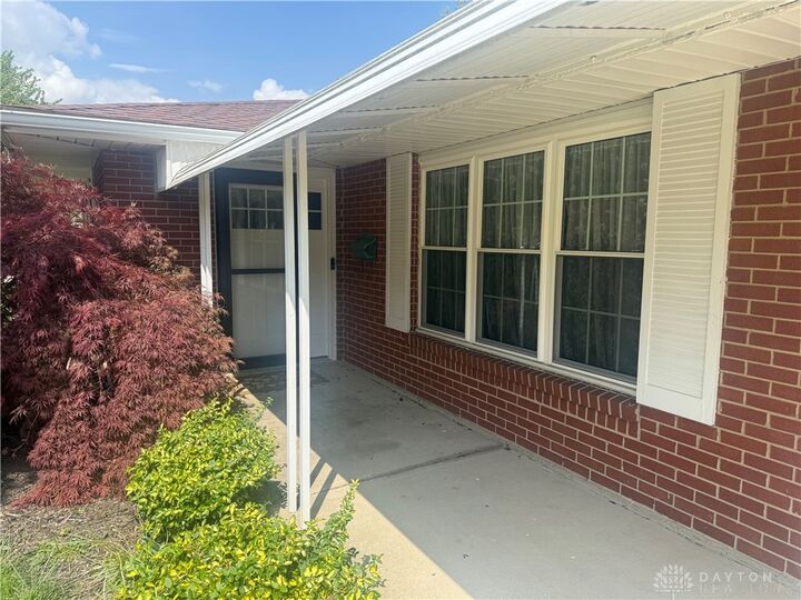 Property Photo:  6418 Oakhurst Place  OH 45414 