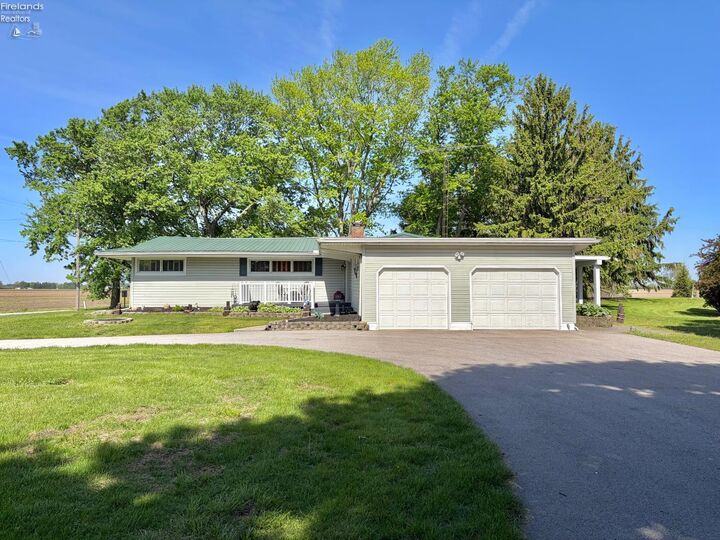 Property Photo:  5762 County Road 191  OH 44811 