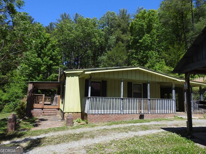 Property Photo:  9503 Tails Creek Road  GA 30540 