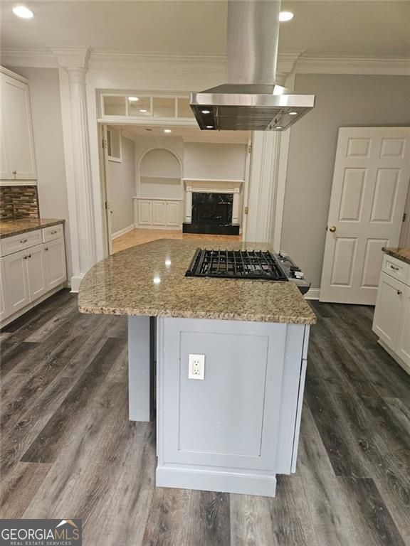 Property Photo:  660 Forest Hills Drive Lower Level  GA 30342 