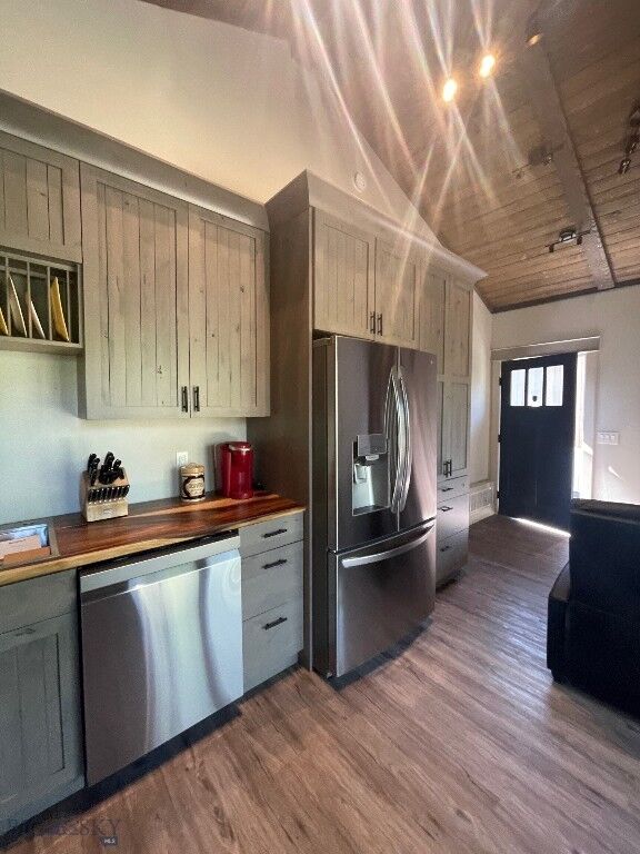 Property Photo: 520 E Pennsylvania Street 10 MT 59711