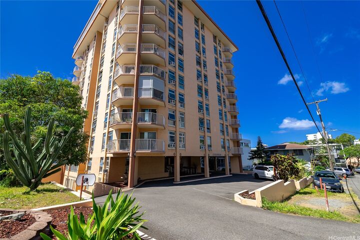 Property Photo:  1031 Maunaihi Place 301  HI 96822 