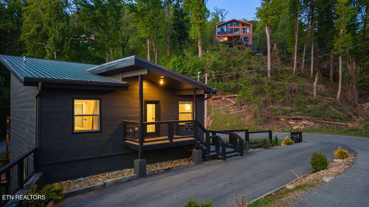 Property Photo:  612 Sunset Lane  TN 37738 