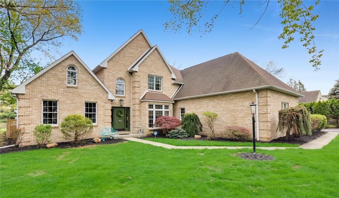 Property Photo:  1860 Rosewood Drive  PA 18017 
