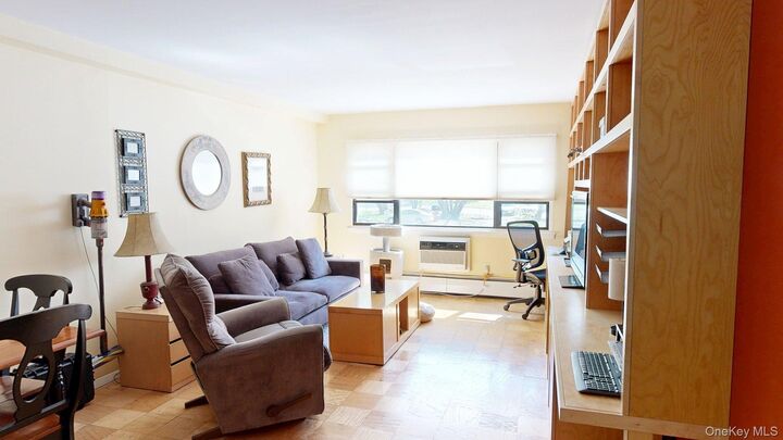 Property Photo:  2261 Palmer Avenue 2N  NY 10801 