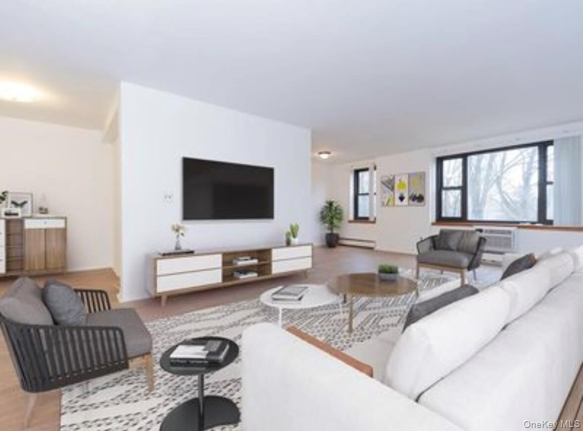 Property Photo:  35 Stewart Place 205  NY 10549 