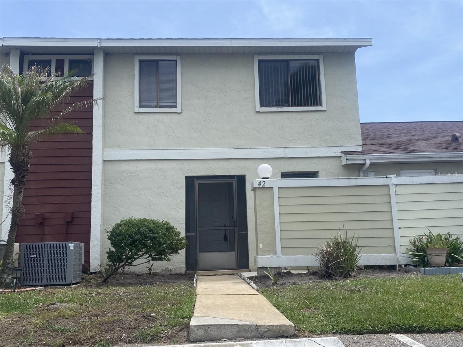 Property Photo:  42 Pine Island Circle  FL 34743 