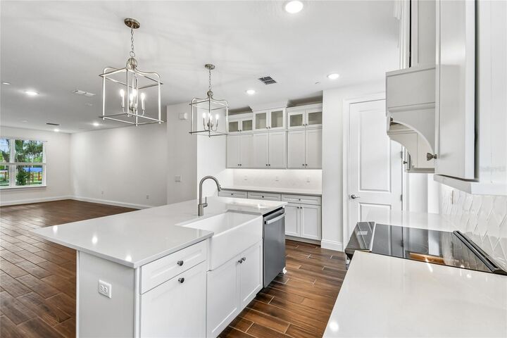 Property Photo: 198 Pasquala 2 FL 32765