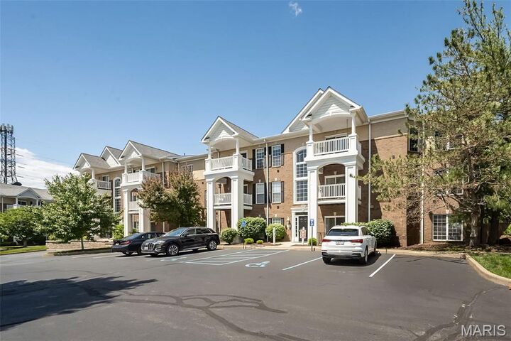 Property Photo:  13101 Mill Crossing Court 300  MO 63141 