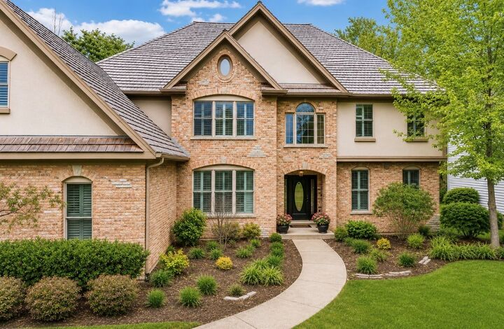 Property Photo: 1620 Mulberry Drive IL 60048