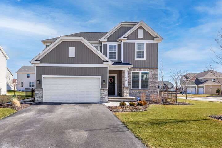 Property Photo:  12751 S Grace Lane  IL 60585 