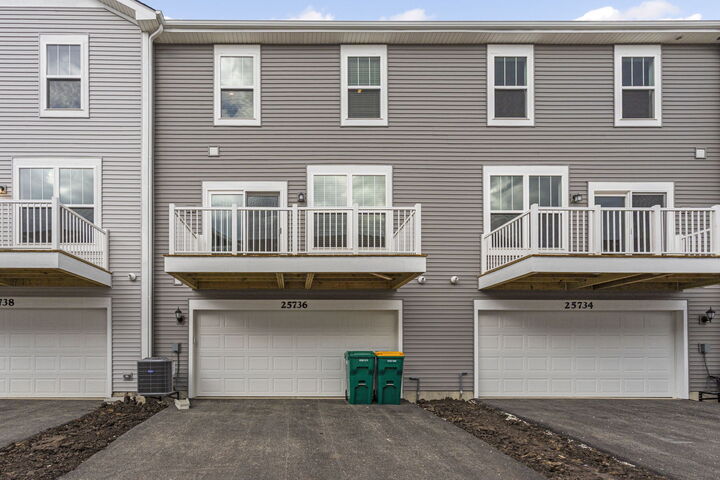 Property Photo:  25736 W Yorkshire Drive  IL 60544 
